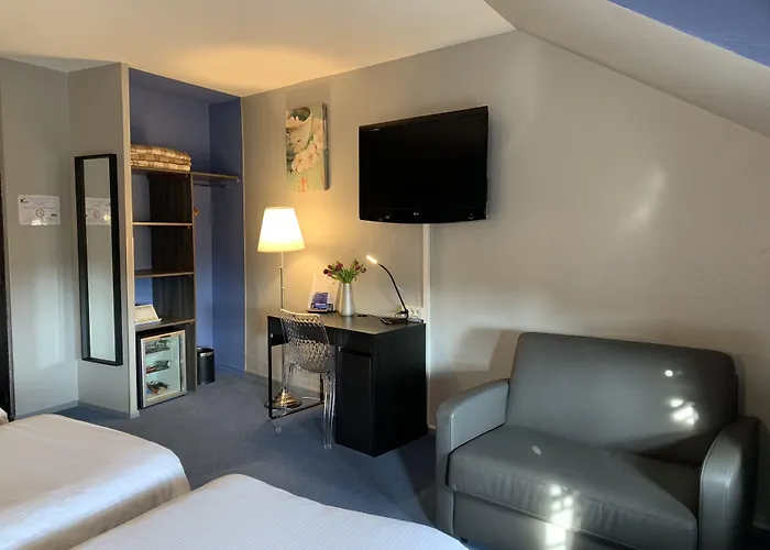 Hotel Bagatelle Отель Понт-а-Муссон