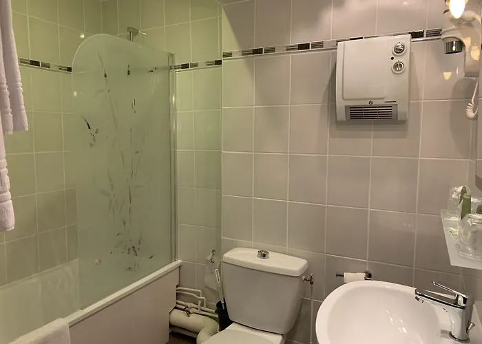 Отель Hotel Bagatelle